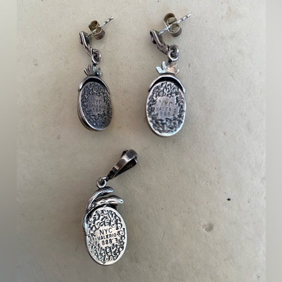 Vintage NYC Valerio 888 Earring and Pendant Set - Picture 6 of 7